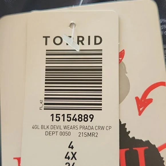 NWT Torrid short sleeve t-shirt The Devil wears Prada - Picture 5 of 5